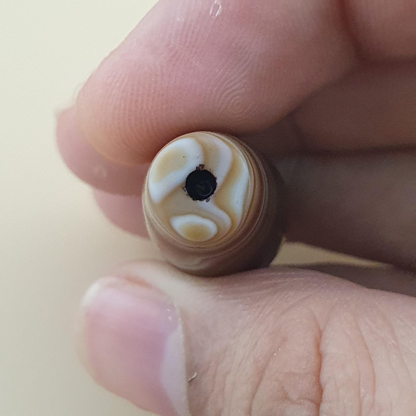 Vintage Natural Suliemani Yemeni Eye Agate Bead Amulet