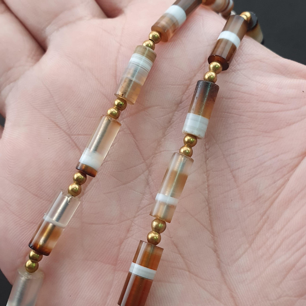 Collier de perles d'agate yéménites authentiques antiques 22 pouces