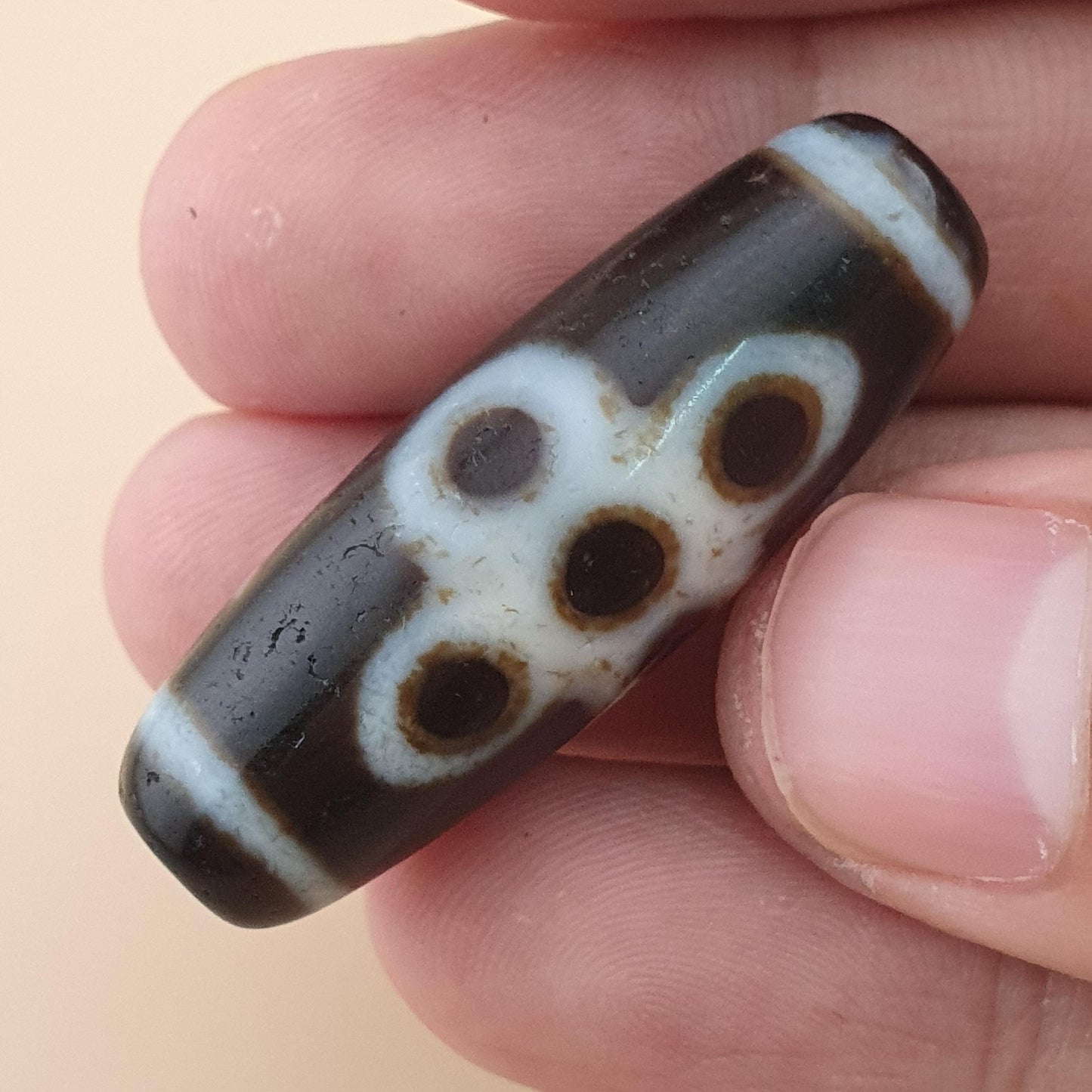 Antique Himalayan Flower Motif Energy Agate Dzi Talisman