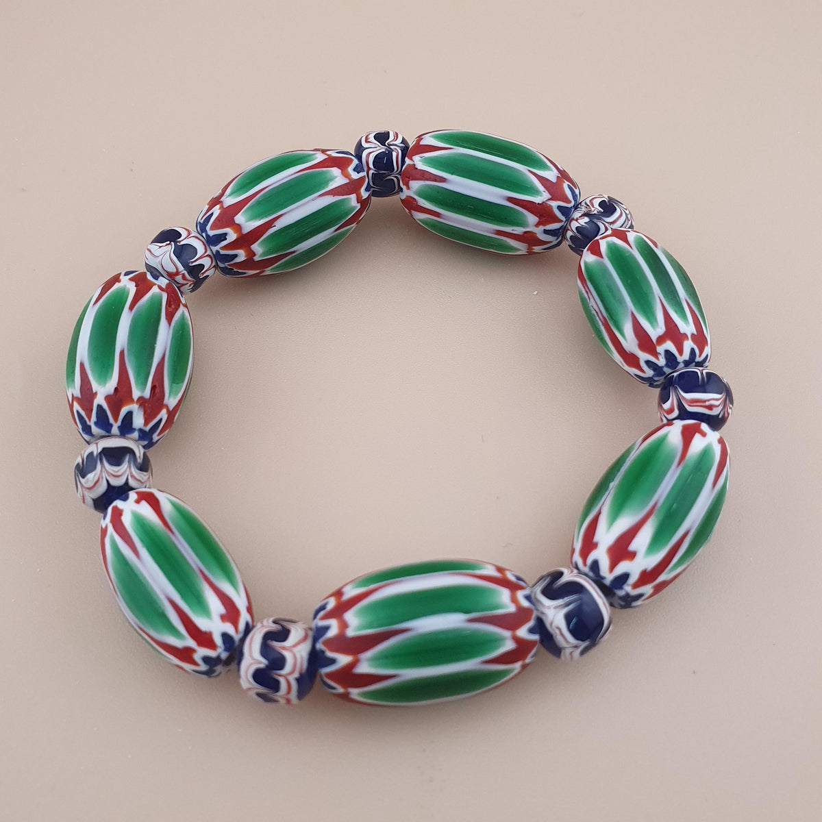 Armband mit Chevron-Perlen im venezianischen Vintage-Stil