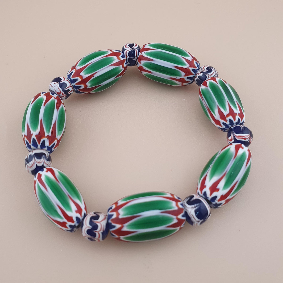Armband mit Chevron-Perlen im venezianischen Vintage-Stil