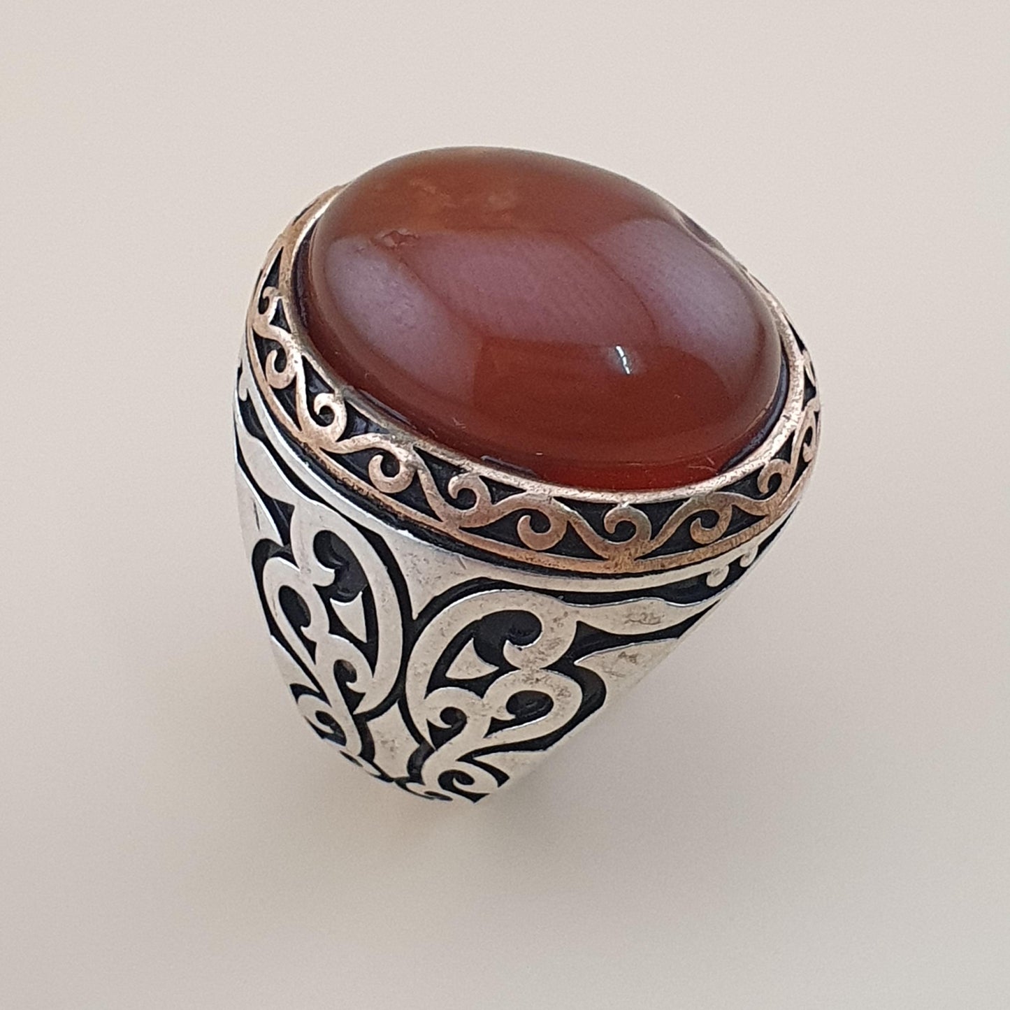 Handgefertigter, Vintage-inspirierter Achatring aus 925er Sterlingsilber