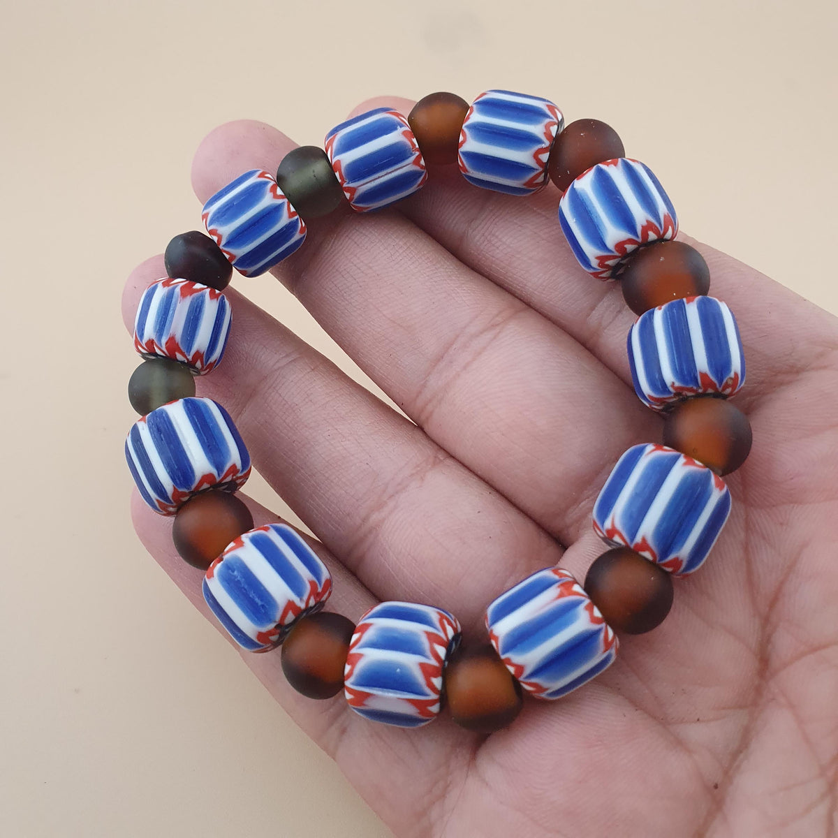 Bracelet perles de verre africaines et chevrons vénitiens vintage