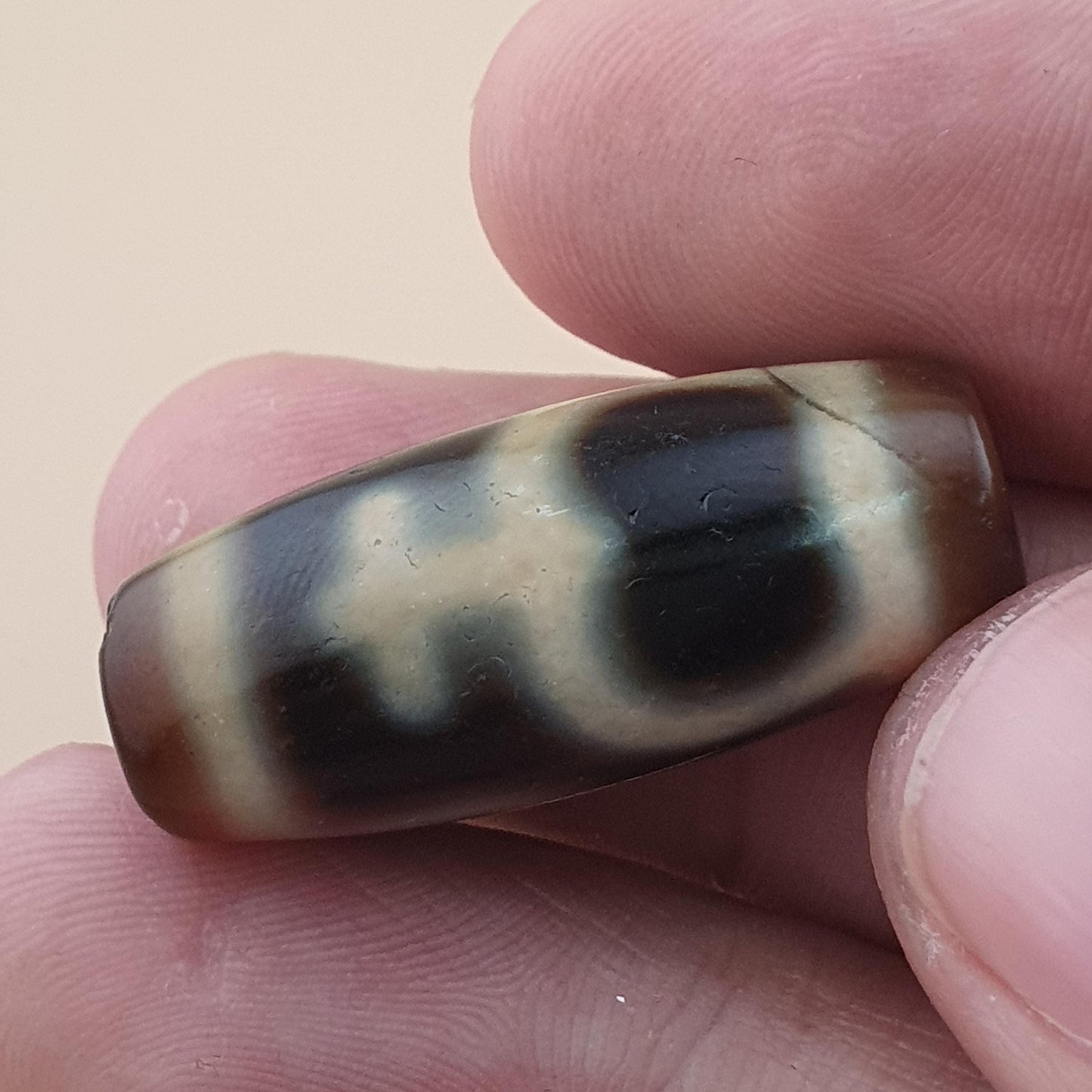Vintage Treasure Vase Pattern Himalayan Tibetan Agate Dzi Bead Amulet